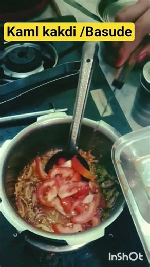 kaml kakdi# kaml kakdi ki sabji #swadist # spicy#