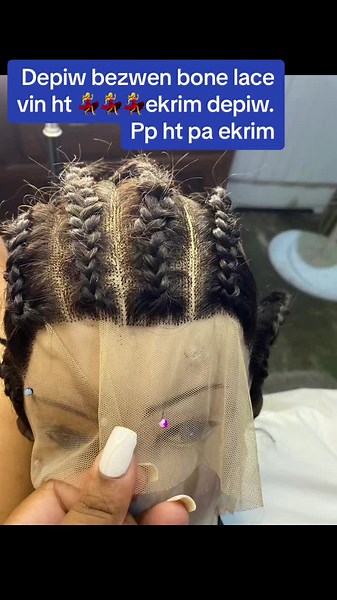 Decouvrir le Lace Frontal : Astuces et Matériel