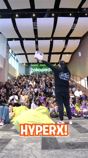 6.2K views · 87 reactions | The greatest gaming headset with the greatest gaming history. Learn more about HyperX here: https://bit.ly/49SX5QE | Paper Rex | Facebook