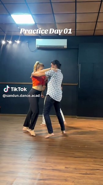 Talented Artist Deshani Nehara's Stunning Choreography