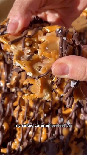 This is one of those recipes that I am absolutely obsessed with because of how easy yet impressive it is!! Drop RECIPE below and I’ll send it to you. | Lifestyle of a foodie