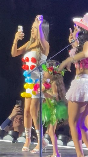 76K views · 1.7K reactions | Katy Perry brought these girls from Houston that were sitting way up in the ‘nose bleed’ section on stage and made their entire life 凉凉 | Mix 96-5 | Facebook