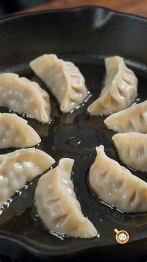 🥟 Crispy Gyoza Recipe | Japanese Pan-Fried Dumplings