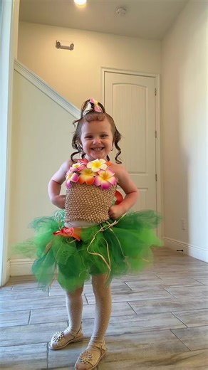 Pineapple princess🍍🌸 #ohana #pineappleprincess