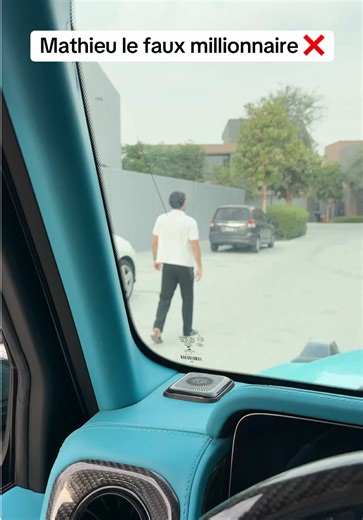 Mathieu et les Faux Millionnaires : La Patek Égarée