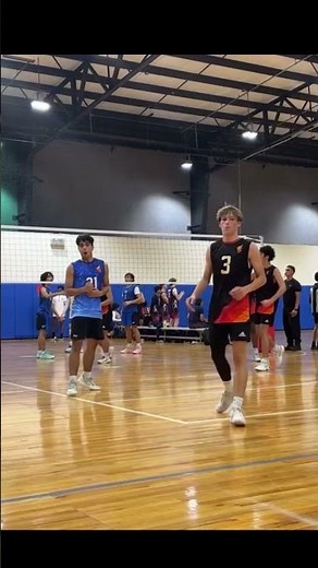 They got the point 👏🏼🏐 #volleyball #foryou #shorts