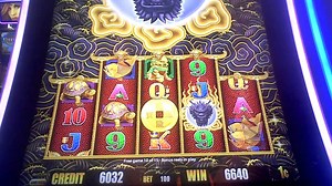 5 Dragon Gold Slot Machine