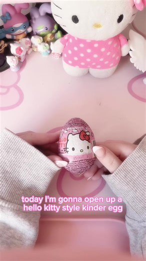 Limited Edition Hello Kitty Halloween Kinder Egg Unboxing