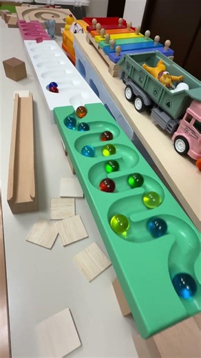 マーブルランレース HABAスロープ #マーブルラン #marblerun #marblesrace #ビー玉転がし #woodentoys #asmr #小さな大工さん