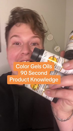 Here is @Redken Colorado Gels Oils (available at @SalonCentric!) Key facts: 100% gray coverage in EVERY SHADE 1:1 ratio Use ProOxide Cream Developer 35 min processing NO HEAT Formulate a level lighter Ammonia free= little to no odor for you and your client Oil based = shiny hair and smoother wirey grays #saloncentricpartner #ittakesapro #colorgelsoils #colorgeloils #hairstylist