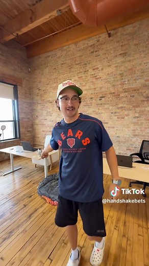 Handshake HQ Day 1 Update — Building Our New Office in Chicago