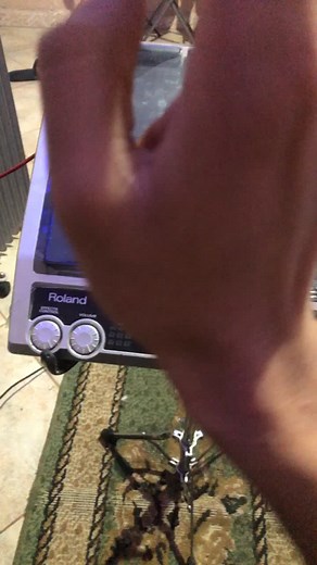 Exploring the Roland SP-D2 Samplerak in Action