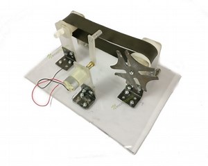 Mini Conveyor using Geneva Mechanism