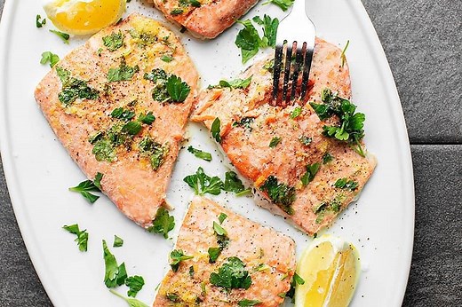 This baked lemon pepper salmon is ready in minutes and super easy. Perfect for a quick weeknight dinner and make extras for leftovers the next day. 1 Net Carb Printable Recipe: https://jenniferbanz.com/lemon-pepper-baked-salmon | Low Carb Recipes with Jennifer