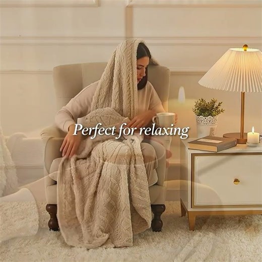 Aganear Fleece Throw Blanket Review | Cozy, Soft & Perfect for Winter