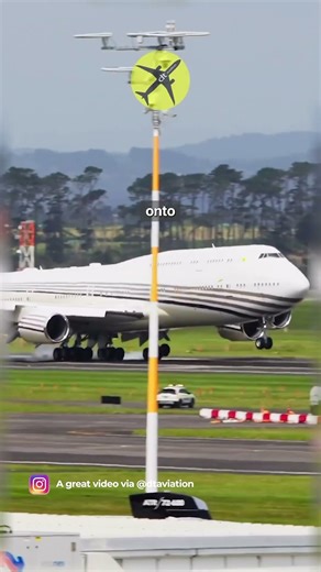 Brunei’s Big Business Boeing! (Boeing 747 BBJ SMOOTH TOUCHDOWN into Auckland)