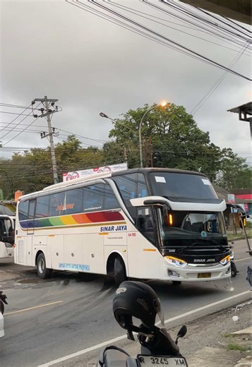Sinar Jaya 64 RD Jetbus 5 SHD Scania K410 Review