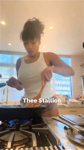 How Celebs Spent Thanksgiving, Part 3😭
