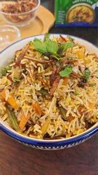 Veg Hyderabadi Biryani in 15 minutes - सिर्फ 3 steps मैं बाज़ार से बढ़िया वेज बिरयानी घर पर आसानी से