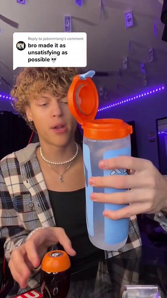 How Gatorade pods work in a Gatorade bottle