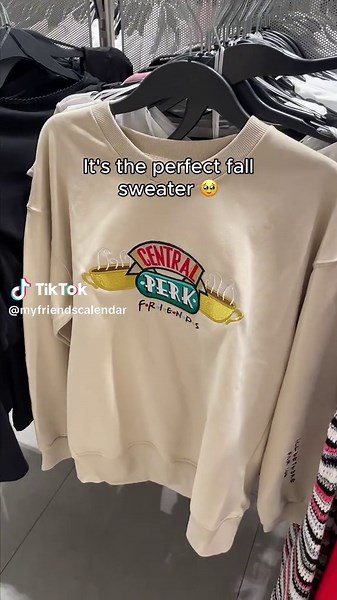 Creative Outfit Ideas Inspired by Friends TV Show