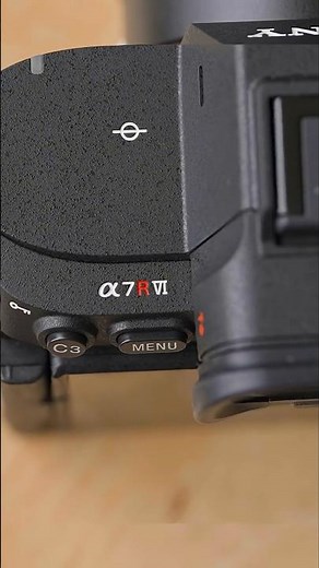 Beat Camera in 2026? Sony A7R6 vs Canon R6V