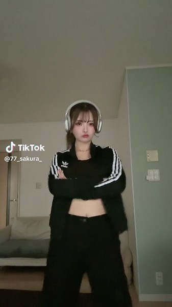 海外で流行ってるダンス🕺🏼🎧