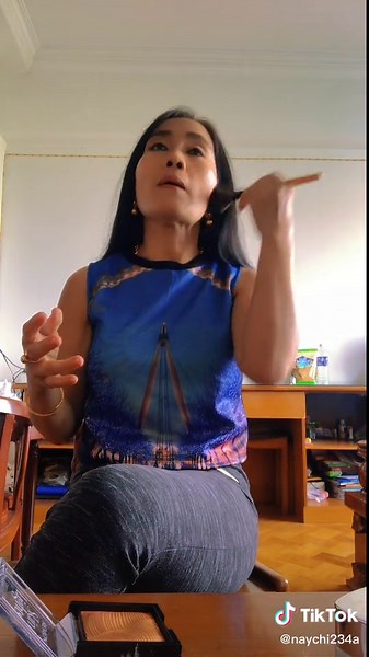 Makeup Application Techniques with Compact Powder