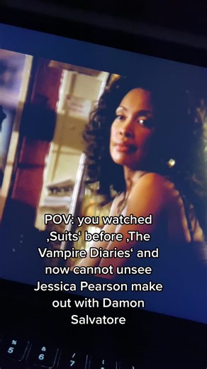 Jessica Pearson Meets Damon Salvatore: Unsee Juice Moment