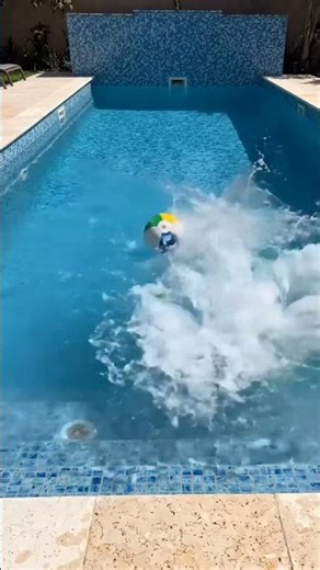 Ohtani hits ball into a backyard swing pool! #ohtani #shorts #shortvideo #baseball #mlb #youtube