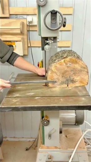 Cutting Wooden Log Using Stationary Band Saw Machine