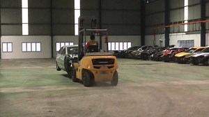 Lotting of wrecked vehicles in progress for this coming Salvage Auction on 1st November 2018 at Pickles Auction, Kota Kemuning. This auction is exclusively for car dealers, car mechanics, car workshops or car enthusiasts who can fix wrecked cars. Pickles Auction the best place to find deals and make money! Stay tuned for more! | Pickles Asia Auctions