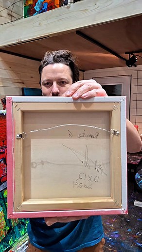 Remake 6 petit format 12x12 Une œuvre avec beaucoup de caractère. Il y a toujours une entrée cachée quelque part une occasion, un voyage, une opportunité dissimulée derrière ce que l’on voit au premier regard. Et comme toujours, place à l’interprétation de chacun. Ma galerie-atelier est ouverte sur rendez-vous tout l’hiver. Au plaisir d’échanger avec vous autour de l’art. #artistequébécois #artabstrait #oeuvreoriginale #gaspésie | Stéphane Charest artiste peintre