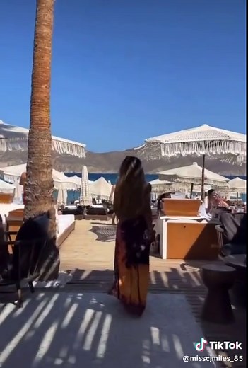 Love going to the beach 🏖 it has always reduce my worries 🥰🤩✌️