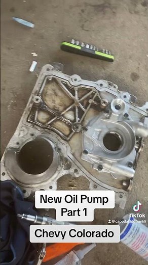 Changing oil pump on 2004 Chevy Colorado ( Full video cuming soon #chevycolorado #colorado