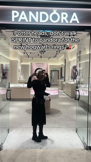 Get 20% Off New Hogwarts Rings at Pandora