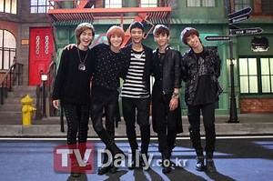 SHINee releases teaser for repackaged album single "Hello"