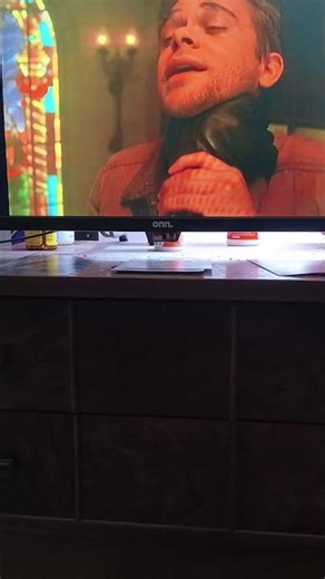 SCENE FROM TERMINATOR 3 (2003) STARRING ARNOLD SCHWARZENEGGER AND NICK STAHL 😎