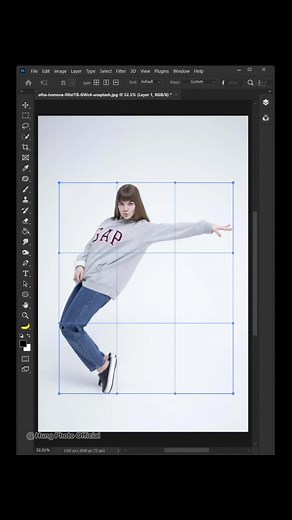 1M views · 10K reactions | How to change all poses in Photoshop #photoshop #photoshoptips #photoshoptutorial #photoshopedit #photoediting | Hùng Photo Official | Facebook
