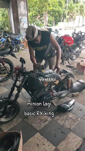 Custom Minion Mini Bike Build with Yamaha RX King