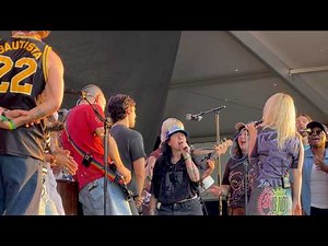 Lean on Me (Bill Withers cover) - Hayley Williams & Friends (Newport Folk Festival 2026) (4K HDR)