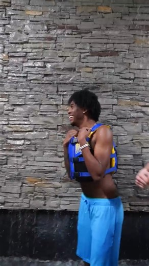 Making a splash in the ice-cold💦 | Brian Barczyk