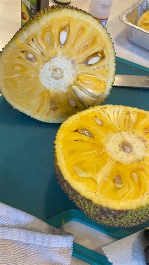 My parents cutting and peeling jackfruit for our family gathering yesterday | My Healthy Dish