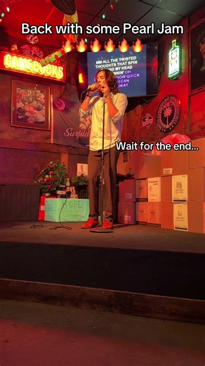 If I wasn’t the one singing I’d be in the crowd crying tbh #fyp #pearljam #cover #karaoke #singing