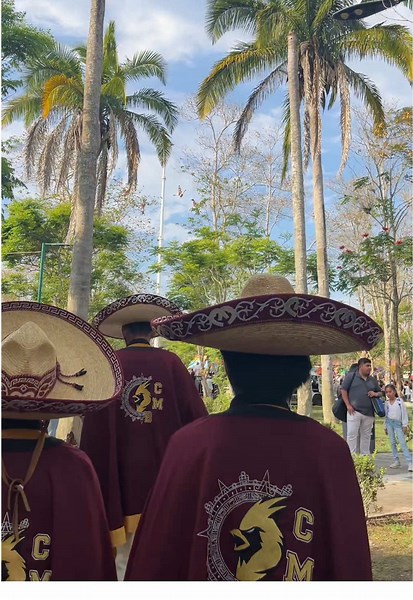 Ruidos fuertes, risas aún más fuertes y recuerdos que quedan para siempre. La sección de trombones no solo toca, ¡hace historia! 🎺⭐️ El primer video de muchos! 😎🤟🏽 #PuroPower #Trombones #MarchingBand #primervideo #xalapa #fyp