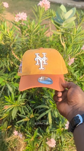 HOME OF FITTED CAPS / SNAPBACKS | New adjustable pre-curved snapback now available in 🏬. Price || 17,000 NGN Dm to get yours @fitted_caps or Dm WhatsApp : 08182764203 | Instagram