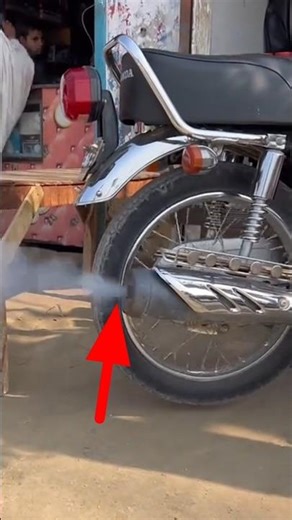 💥bike is smoking how to fix it ?