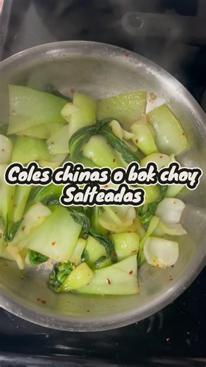 🥬✨ Bok choy salteado
