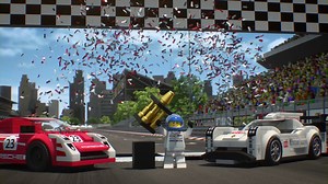 Om een echte SNELHEIDSKAMPIOEN te worden, heb je meer nodig dan alleen maar extreem goede racevaardigheden. Je hebt ook een pitteam nodig dat van wanten weet! Pour devenir un vrai SPEED CHAMPION, tu dois faire preuve de talents de pilote extraordinaires. Tu dois également être entouré d’une excellente équipe dans ton stand! | LEGO