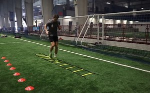 【跑步技巧】15个快速步法练习-用这些速度阶梯提高你的脚的速度Dr